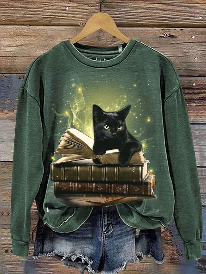 Women's Vintage Books & Cat Art Design Printed Sweatshirt