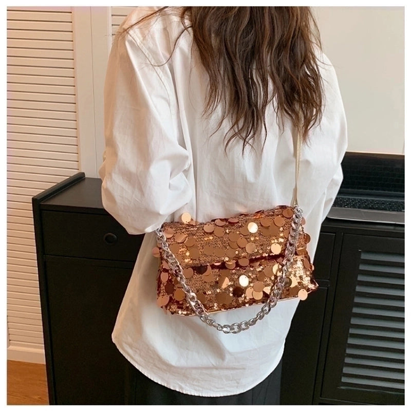 Women's Medium Pu Leather Solid Color Streetwear Square Magnetic Buckle Underarm Bag