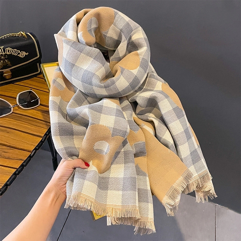 Women's Elegant Lady Modern Style Plaid Imitation Cashmere Scarf