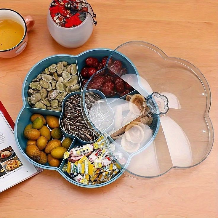 FLOWER SHAPED SNACK SERVING TRAY