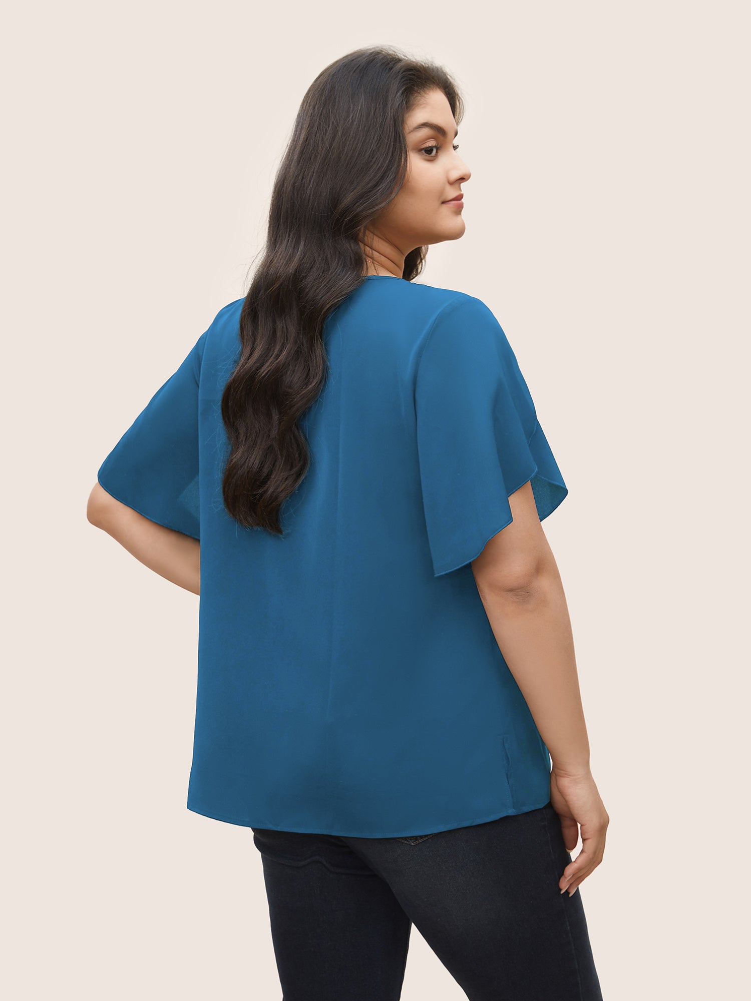 Solid Keyhole Petal Sleeve Pleated Blouse