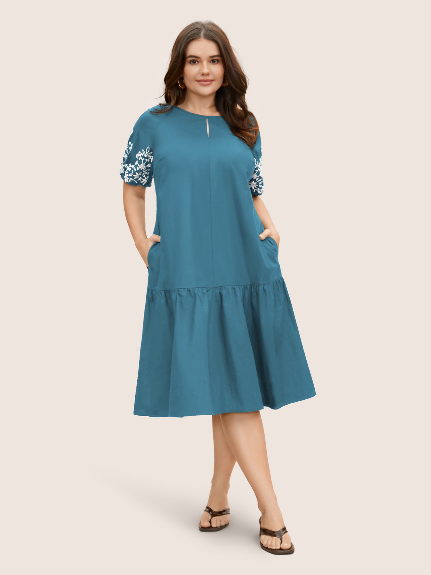 Floral Embroidered Keyhole Lantern Sleeve Dress