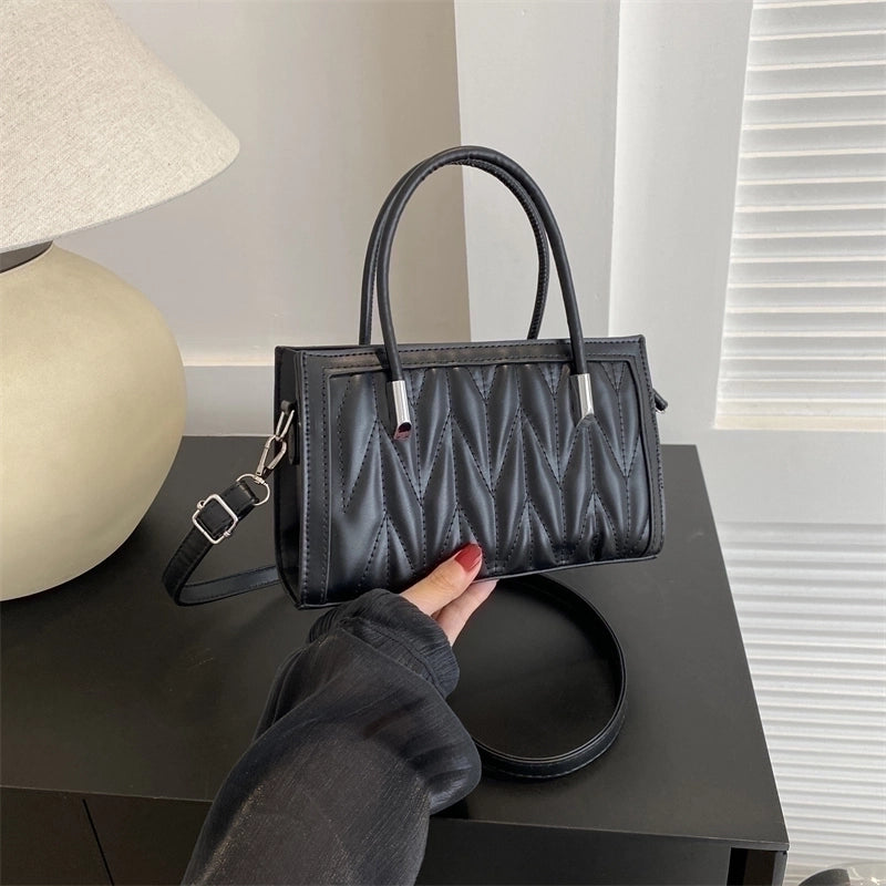 Women's All Seasons Pu Leather Solid Color Elegant Square Magnetic Buckle Handbag