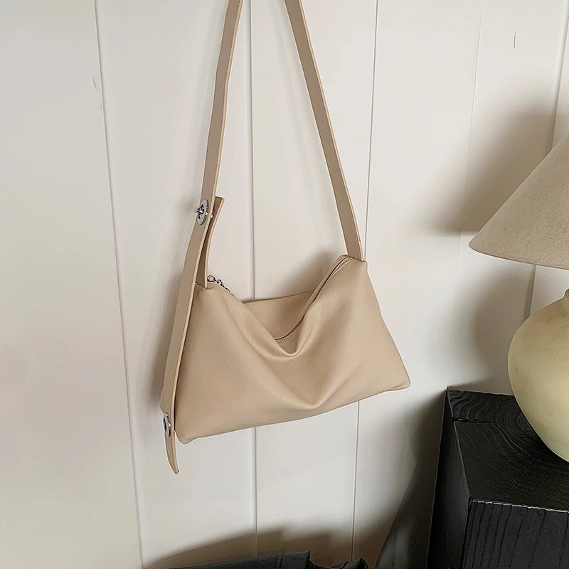 Women's Pu Leather Solid Color Basic Classic Style Sewing Thread Pillow Shape Zipper Shoulder Bag