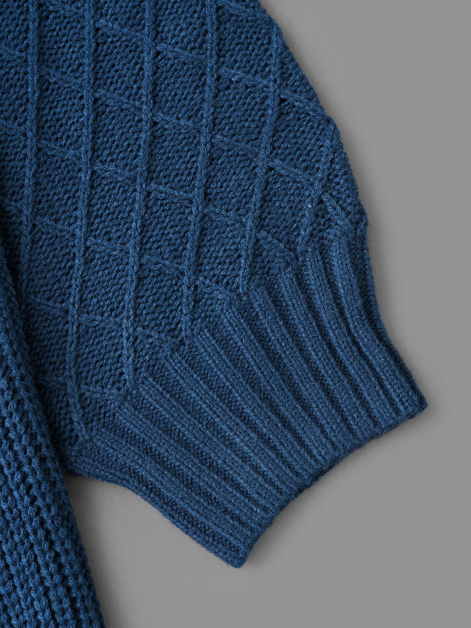 Cable Knit Texture Lantern Sleeve Pullover