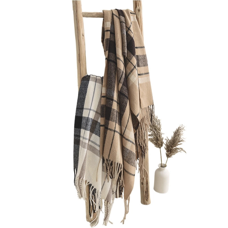 Women's Elegant Minimalist Plaid Imitation Cashmere Tassel Scarf