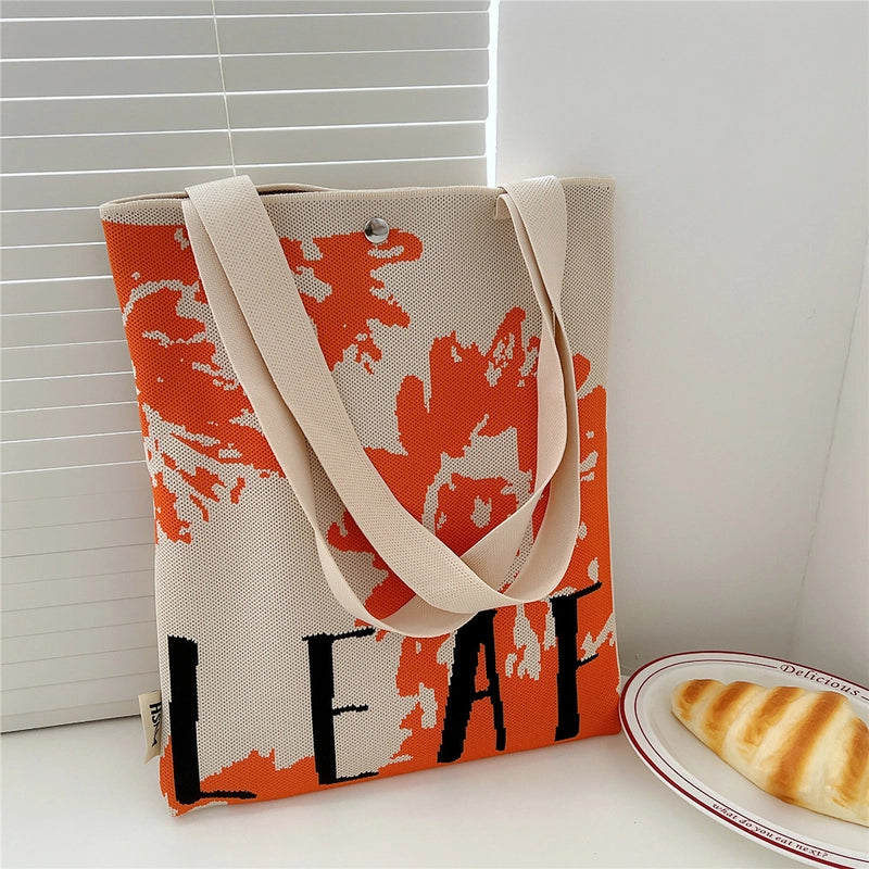 Women's Medium Knit Cartoon Flower Cute Square Lock Clasp Underarm Bag