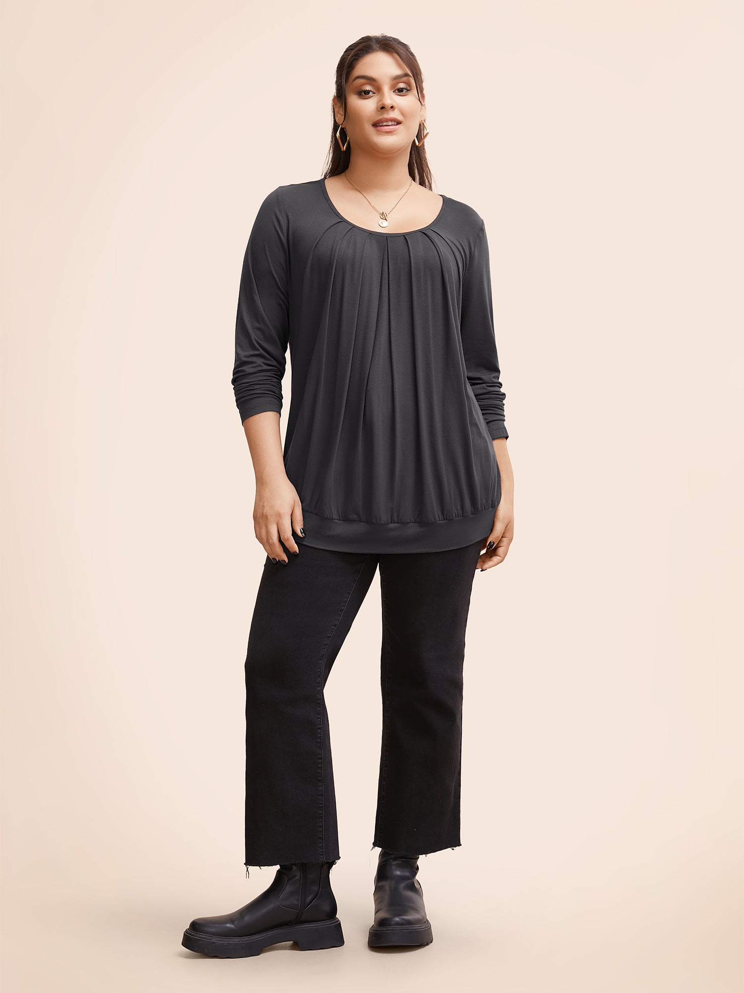 Plain Pleated Round Neck T-shirt