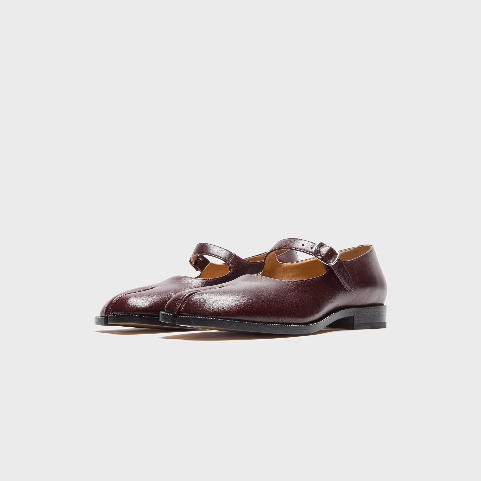 Maison Margiela Tabi Mary Jane - Vineyard Wine