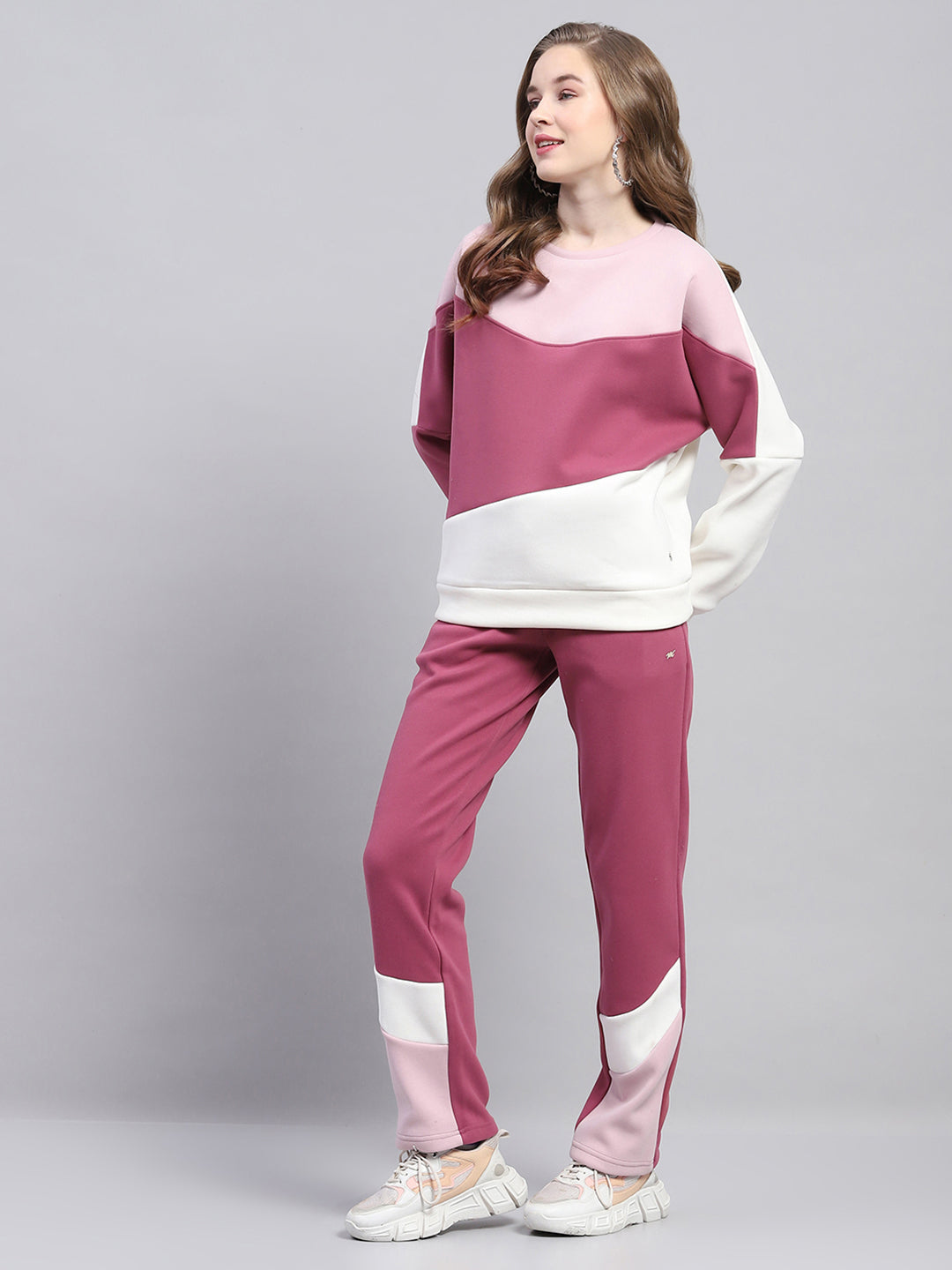 Women Pink Solid Round Neck Full Sleeve Tracksuit