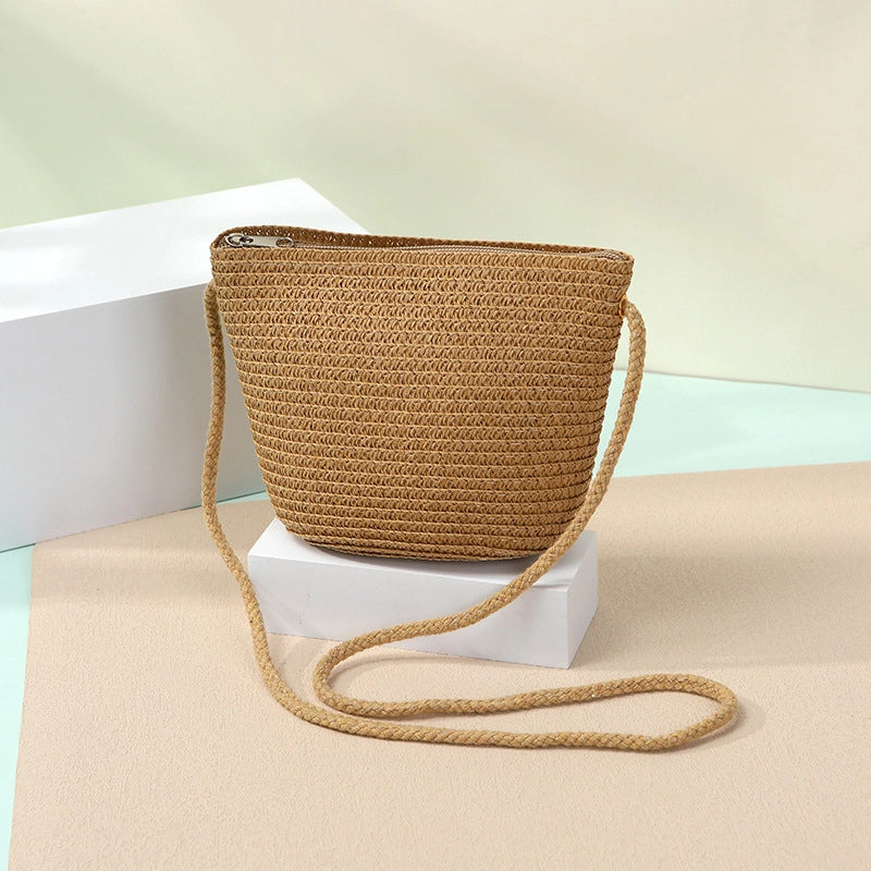 Women's Straw Solid Color Beach Weave Square Zipper Flip Cover Straw Bag
