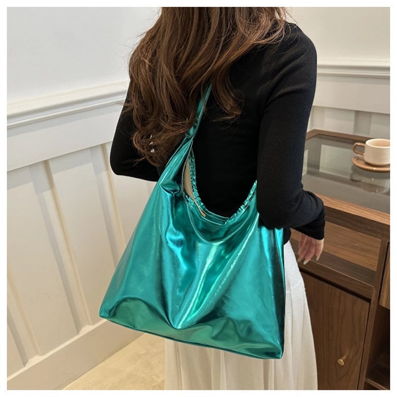 Women's Large Pu Leather Solid Color Streetwear Square Magnetic Buckle Shoulder Bag