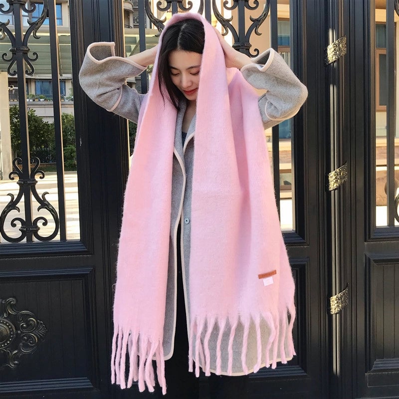 Women's Minimalist Solid Color Polyester Tassel Scarf