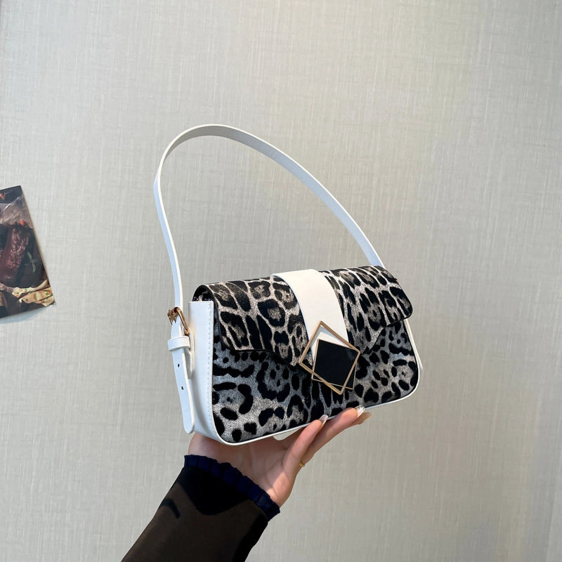 Women's Pu Leather Leopard Streetwear Square Magnetic Buckle Underarm Bag