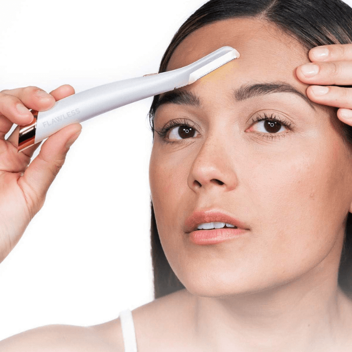 Flawless® Dermaplaning Facial Hair Remover | Exfoliating