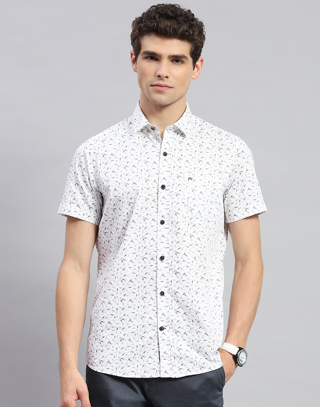 Men Off White Printed Collar Neck Half Sleeve Shirt