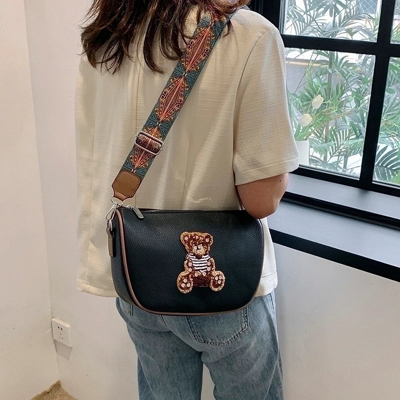 Women's Pu Leather Little Bear Classic Style Square Zipper Shoulder Bag