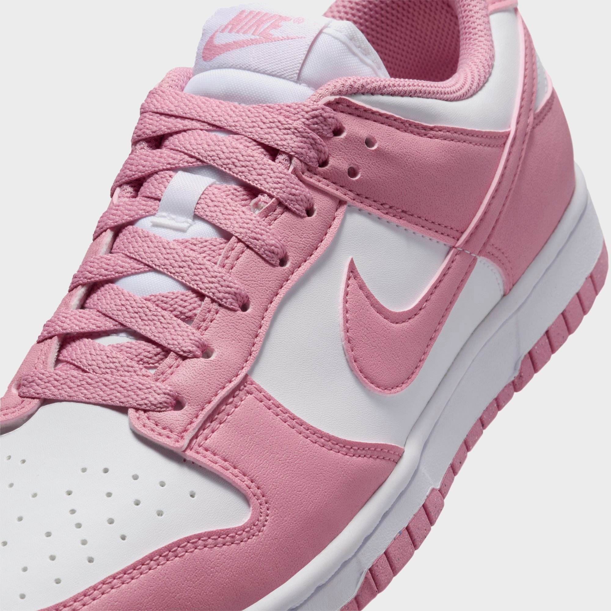 Nike WMNS Dunk Low - White / Elemental Pink