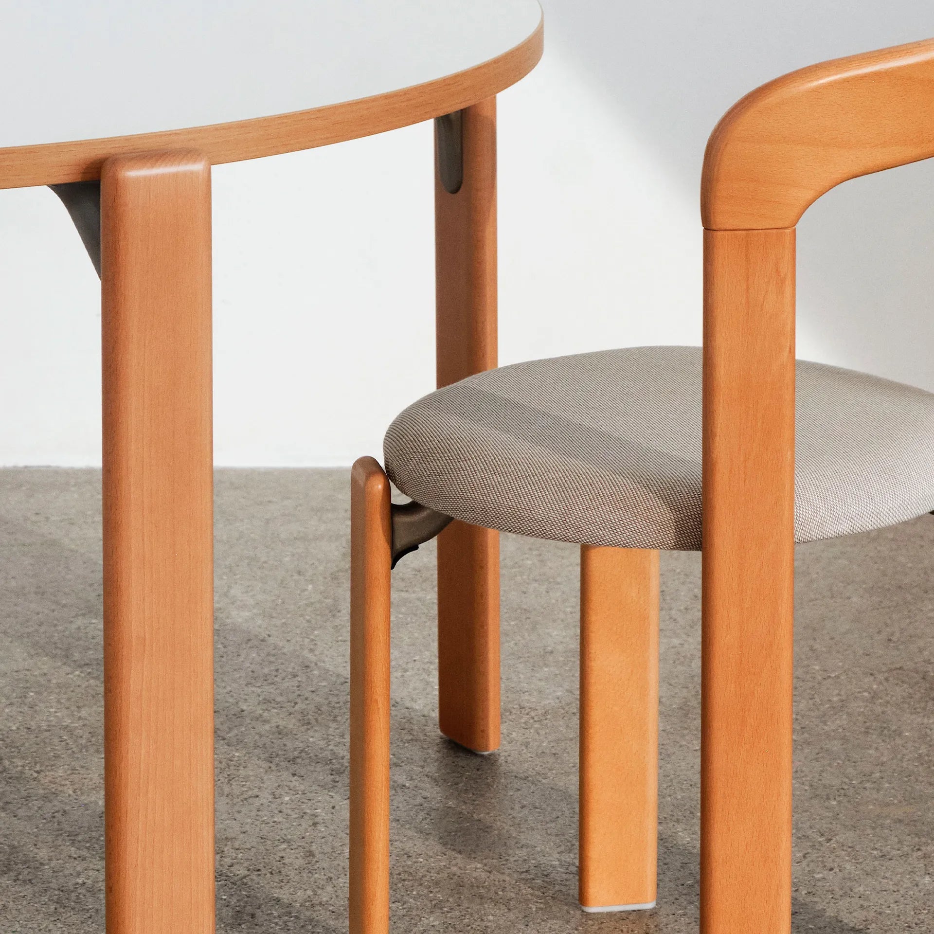 Rey Chair W. Seat Upholstery