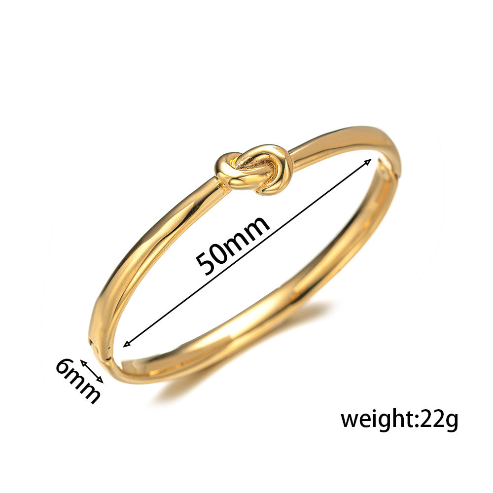 Fashionable Simple Niche Design Knotted Heart Shape Exquisite Bracelet
