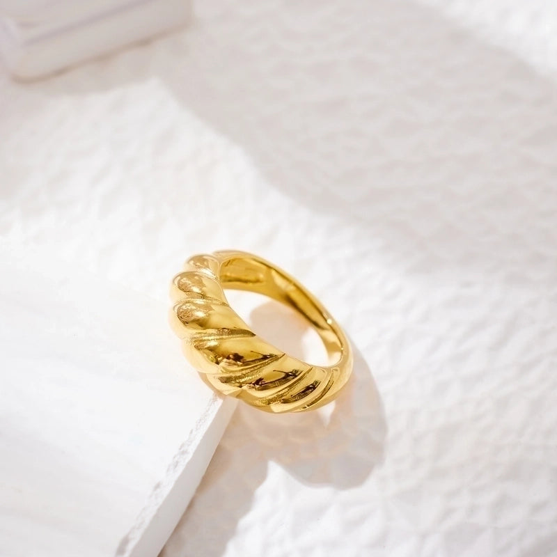Vintage Style Baroque Style Minimalist Oval Twist Stainless Steel Titanium Steel Inlay Zircon Rings