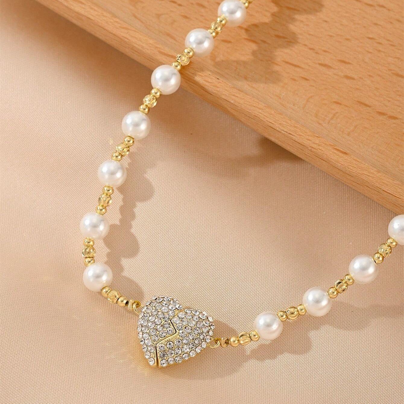 2024 New Magnetic Pearl Heart Necklace