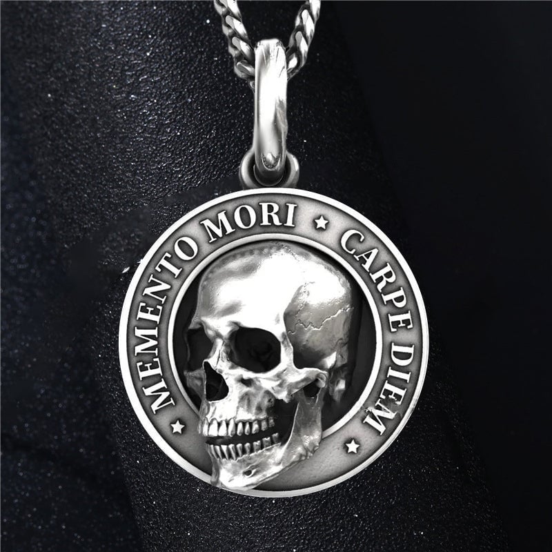 🔥 Memento Mori Skull Pendant