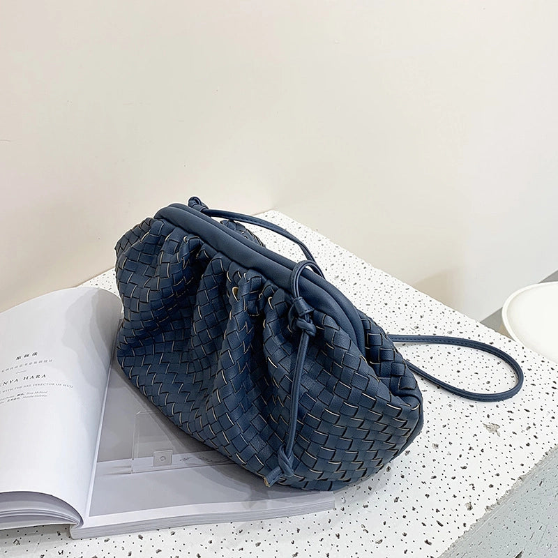 Simple Braided Cloud-shaped Large Capacity Soft Leather Trend Messenger Bag