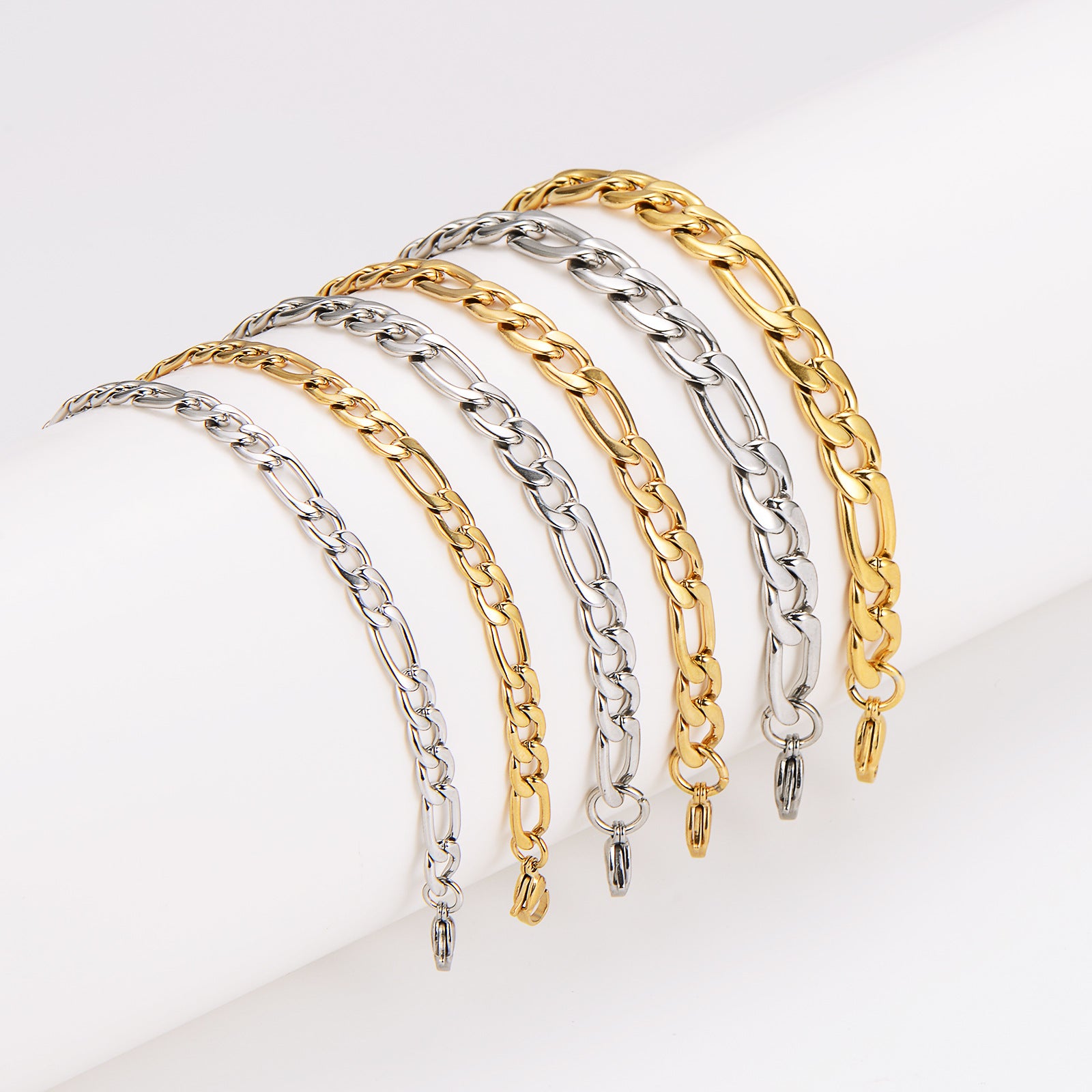 Aml Hot Item 3: 1Nk Punk Cuban Chain Bracelet Men'S And Women'S Stainless Steel Simple Basic Figaro Chain Beads