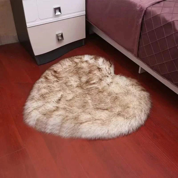 60cm Love heart faux fur Rug