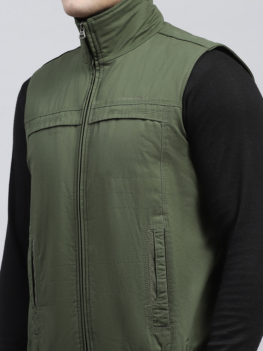 Men Olive Solid Collar Sleeveless Jacket