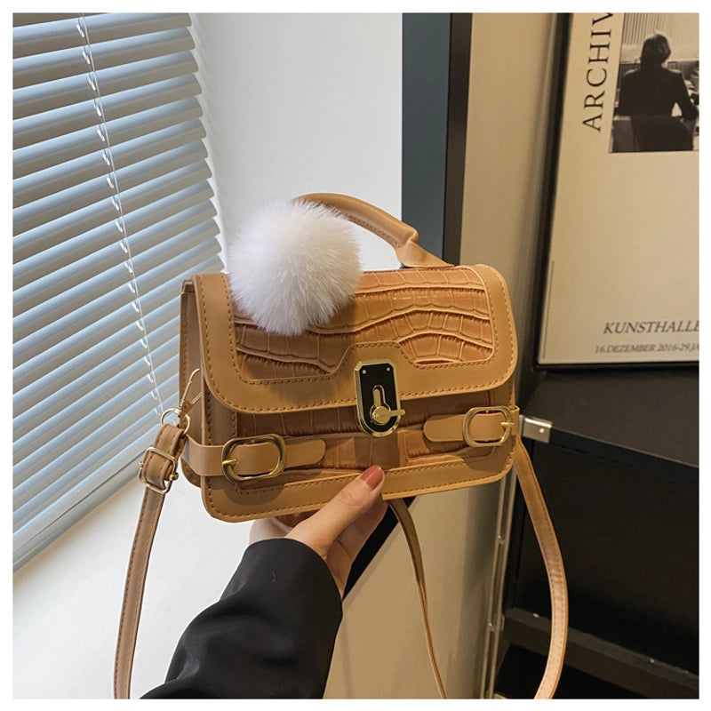 Women's Medium Pu Leather Solid Color Streetwear Square Magnetic Buckle Crossbody Bag