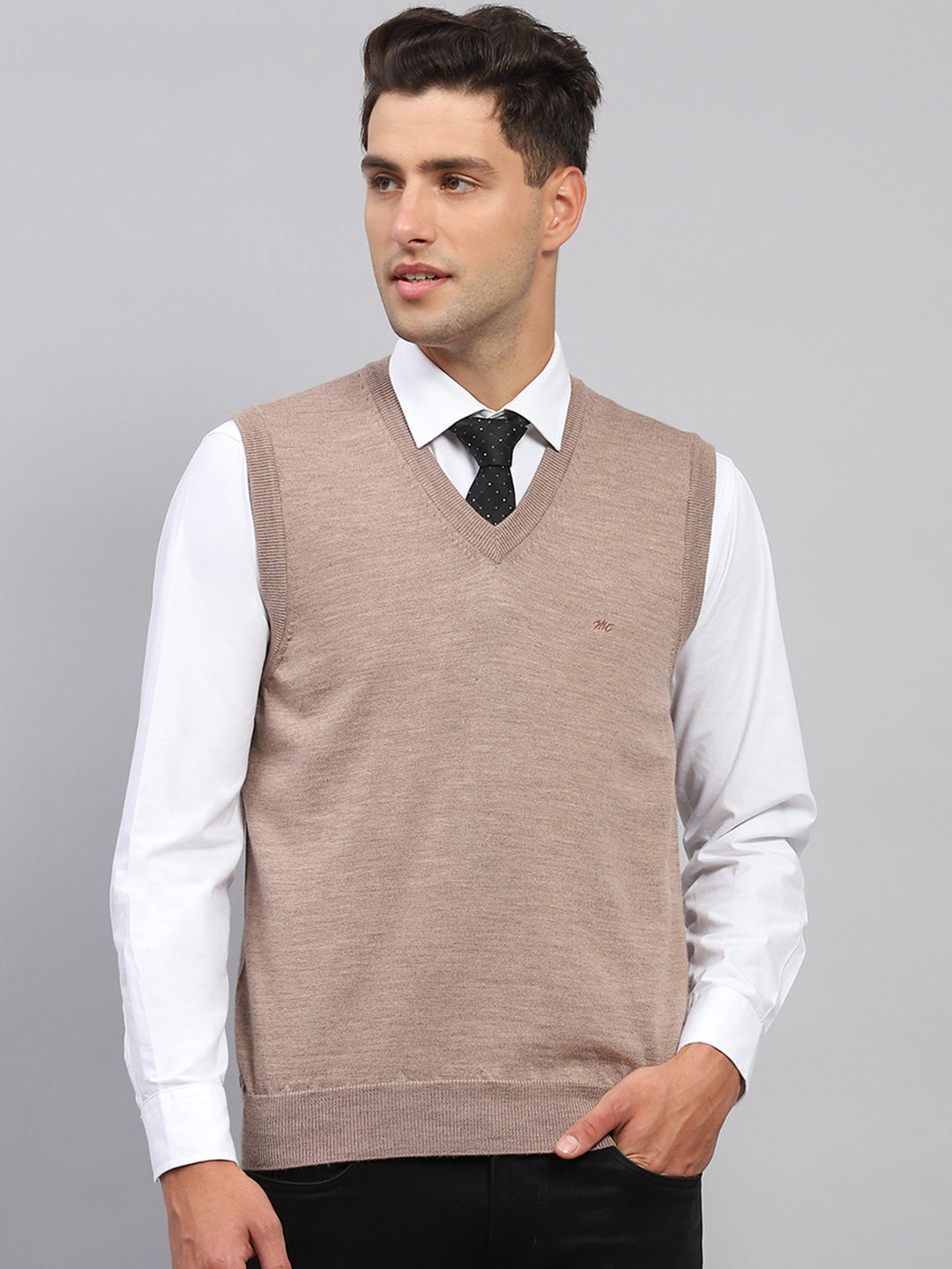 Men Beige Solid V Neck Sleeveless Sweater