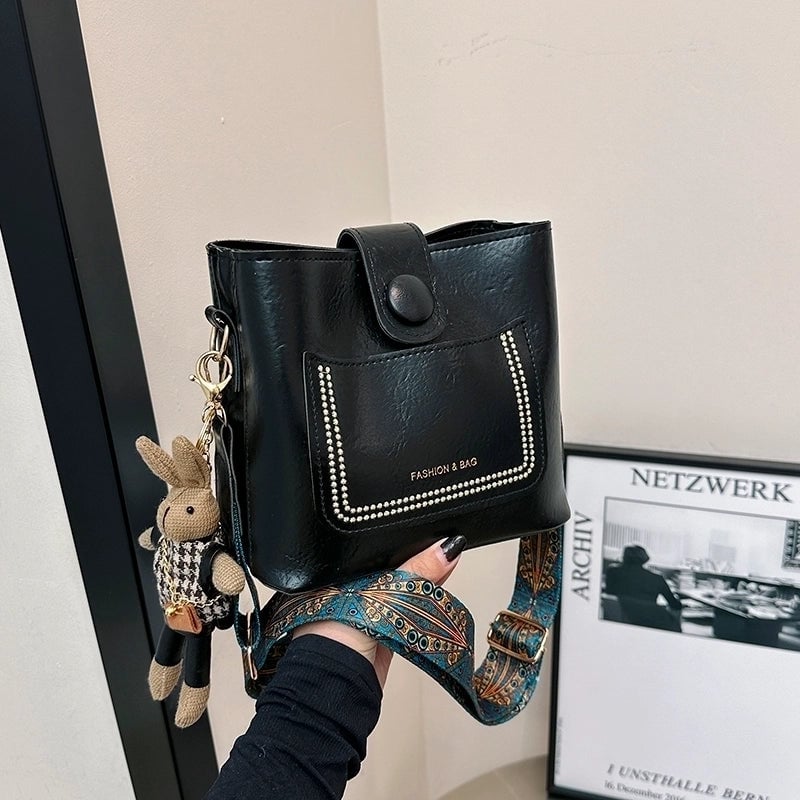Women's Pu Leather Solid Color Vintage Style Bucket Zipper Crossbody Bag