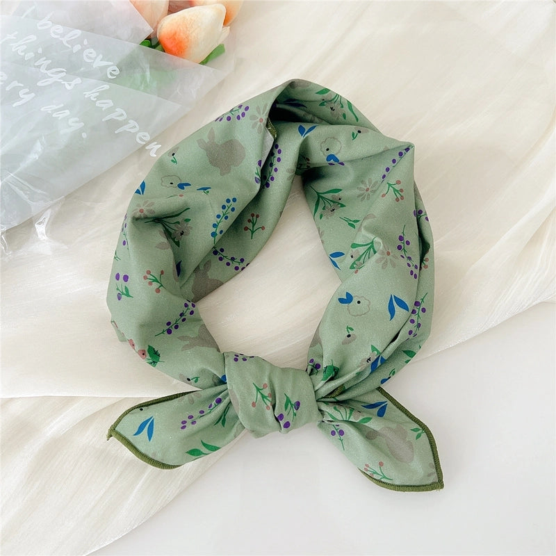 Women's Elegant Sweet Ditsy Floral Polka Dots Heart Shape Polyester Silk Scarf