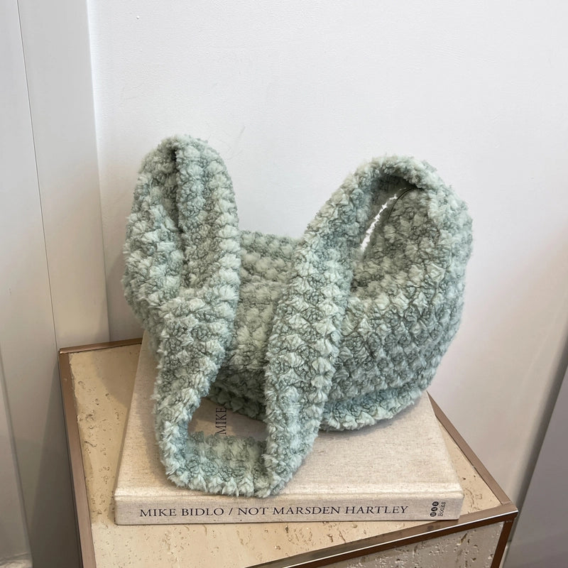 Women's Woolen Plaid Classic Style Dumpling Shape Zipper Shoulder Bag