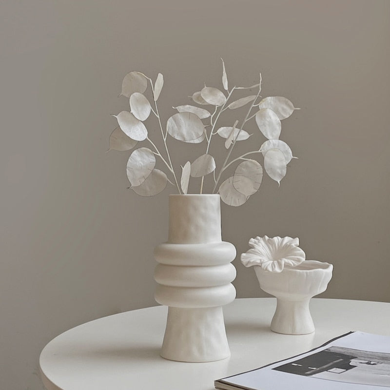 Orin Minimalist Elegance Vase