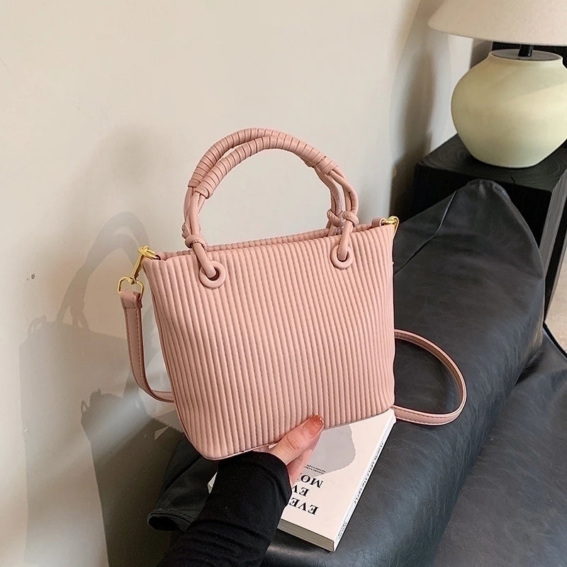 Women's Pu Leather Stripe Solid Color Classic Style Square Zipper Shoulder Bag Handbag