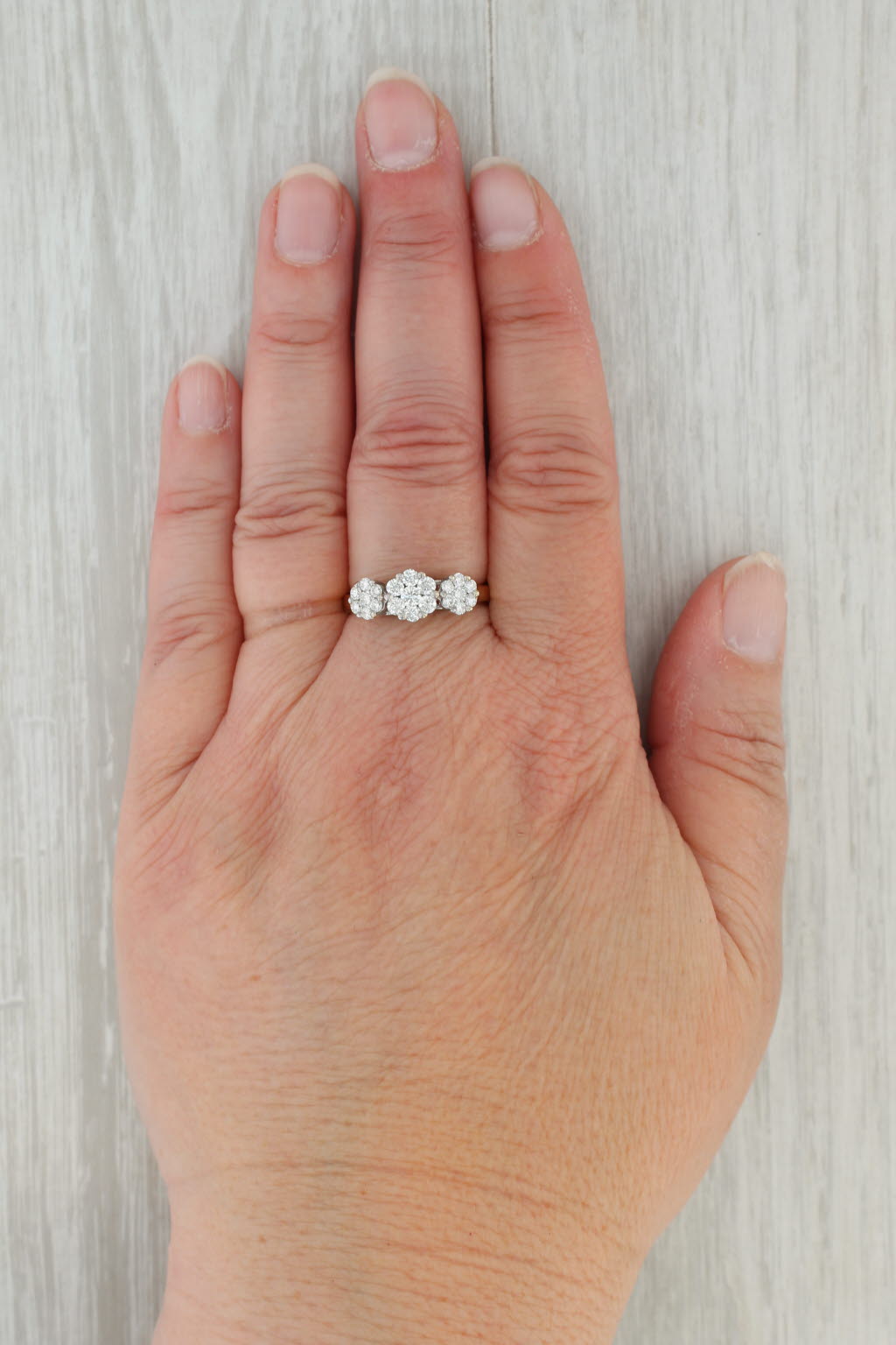 0.67ctw Diamond Clusters Ring 18k White Yellow Gold Size 7.25 Engagement