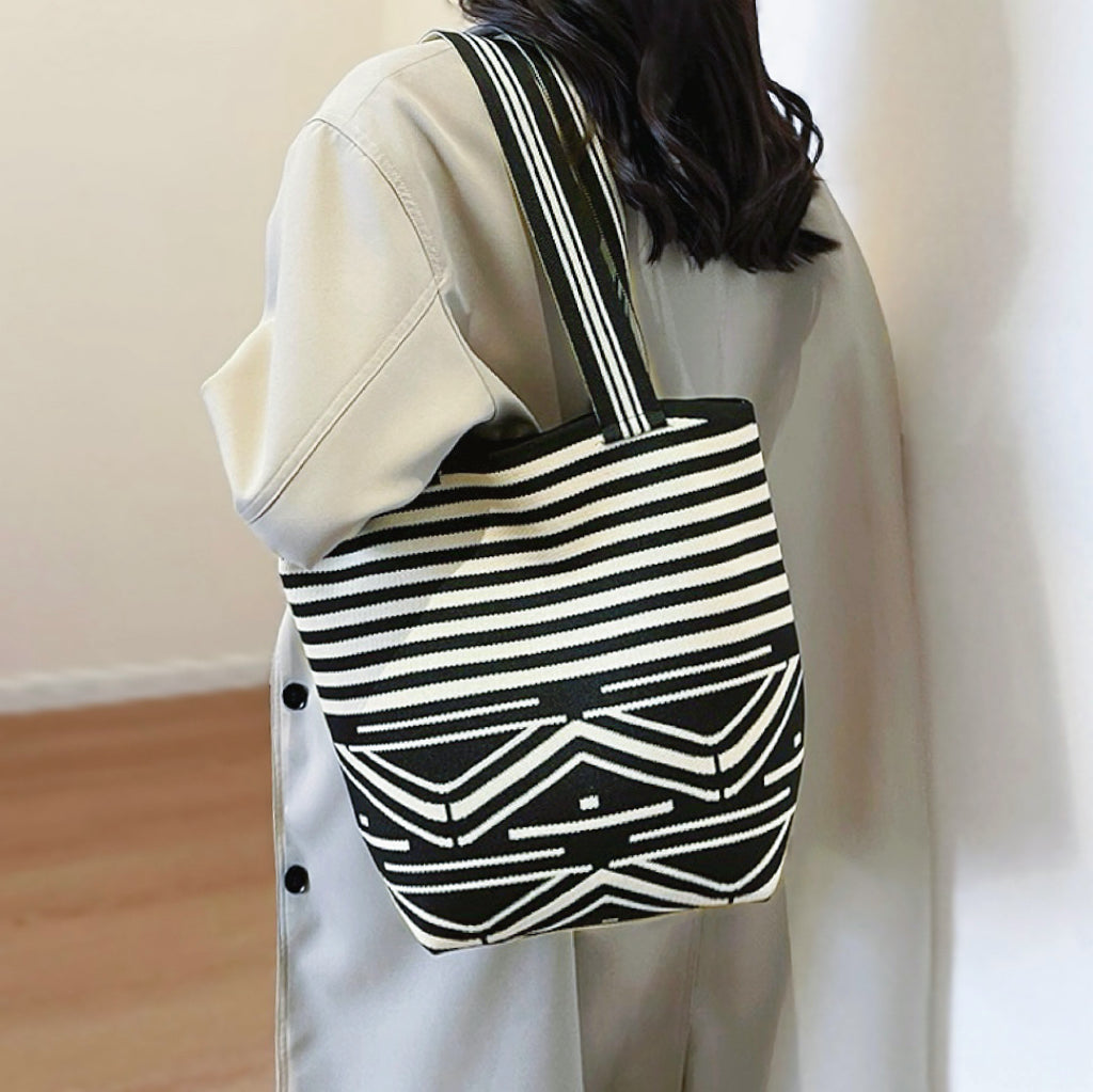Artistic Pattern Bucket Bag
