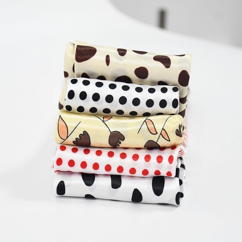 Women's Sweet Round Satin Printing Silk Scarf