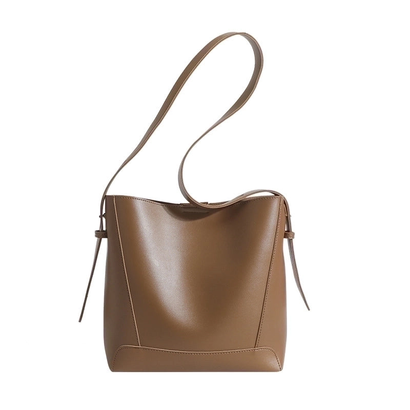Women's Medium Pu Leather Solid Color Streetwear Zipper Shoulder Bag