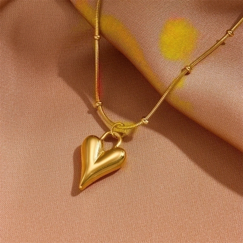 Titanium Steel 18K Gold Plated Classic Style Inlay Heart Shape Zircon Jewelry Set