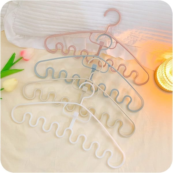 Wave Pattern Stackable Hanger-BUY MORE SAVE MORE!!!