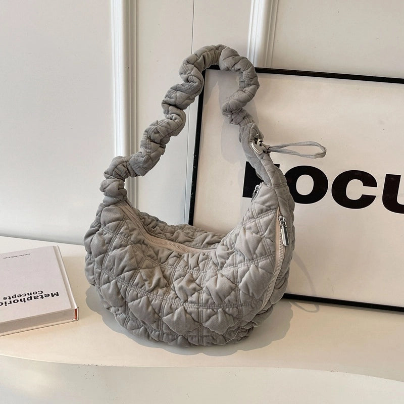 Women's Large Flannel Solid Color Streetwear Dumpling Shape Zipper Shoulder Bag