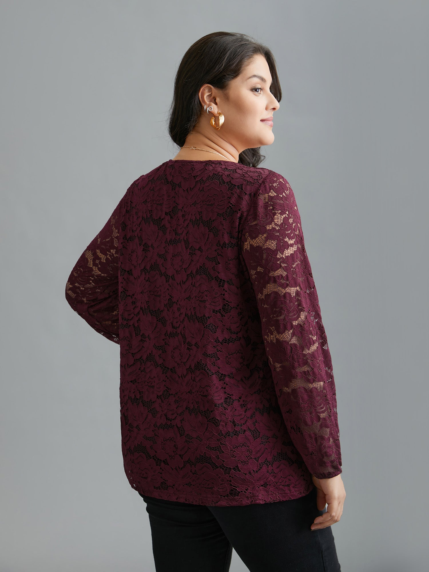 Sheer Lace Sleeve Pleated Slim-Fit Blouse