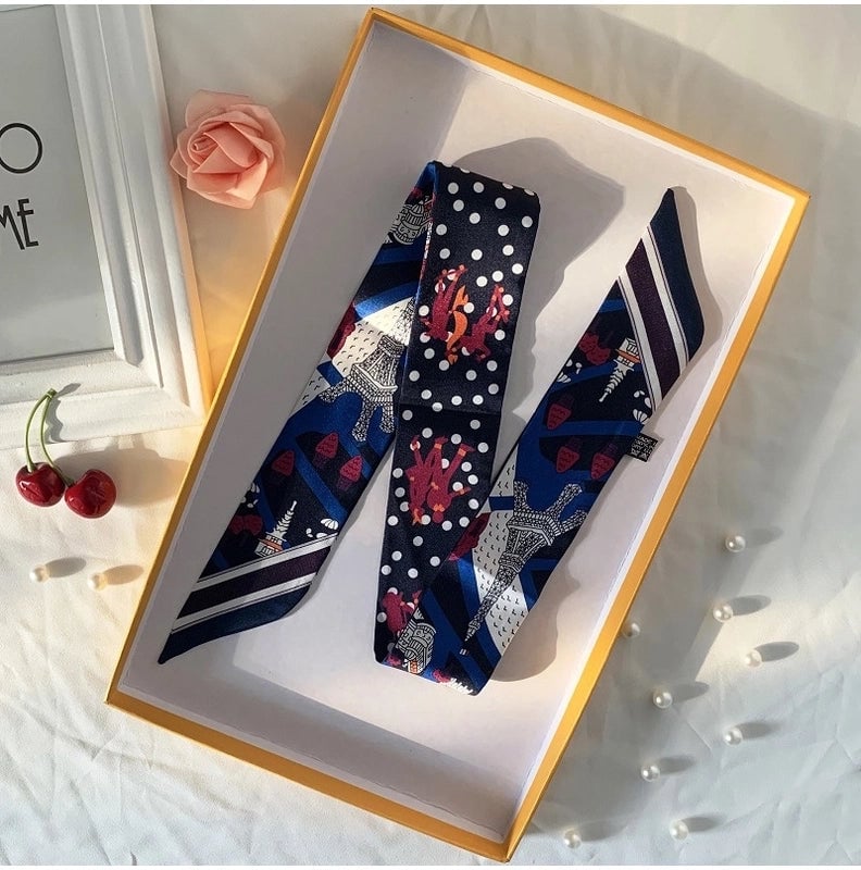Women's Minimalist Classic Style Color Block Satin Printing Silk Scarf