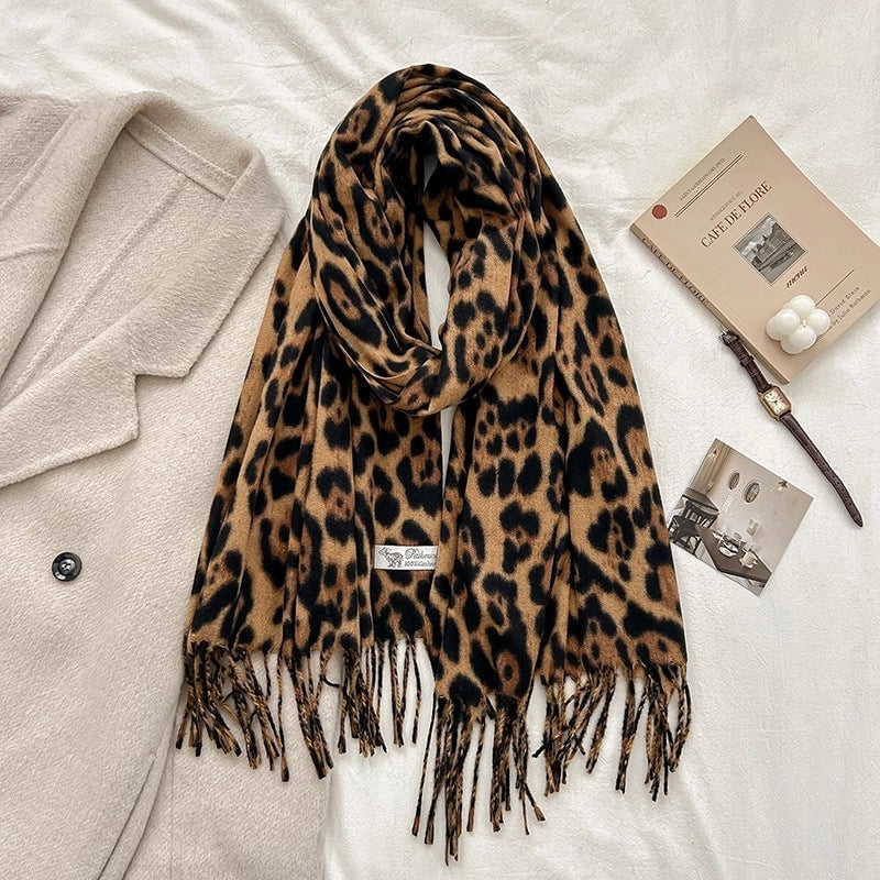 Unisex Retro Leopard Polyester Tassel Scarf