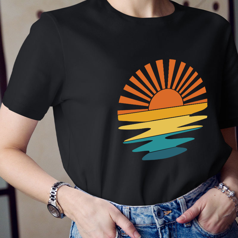 Retro Sunset Rays Wavy Teacher T-Shirt