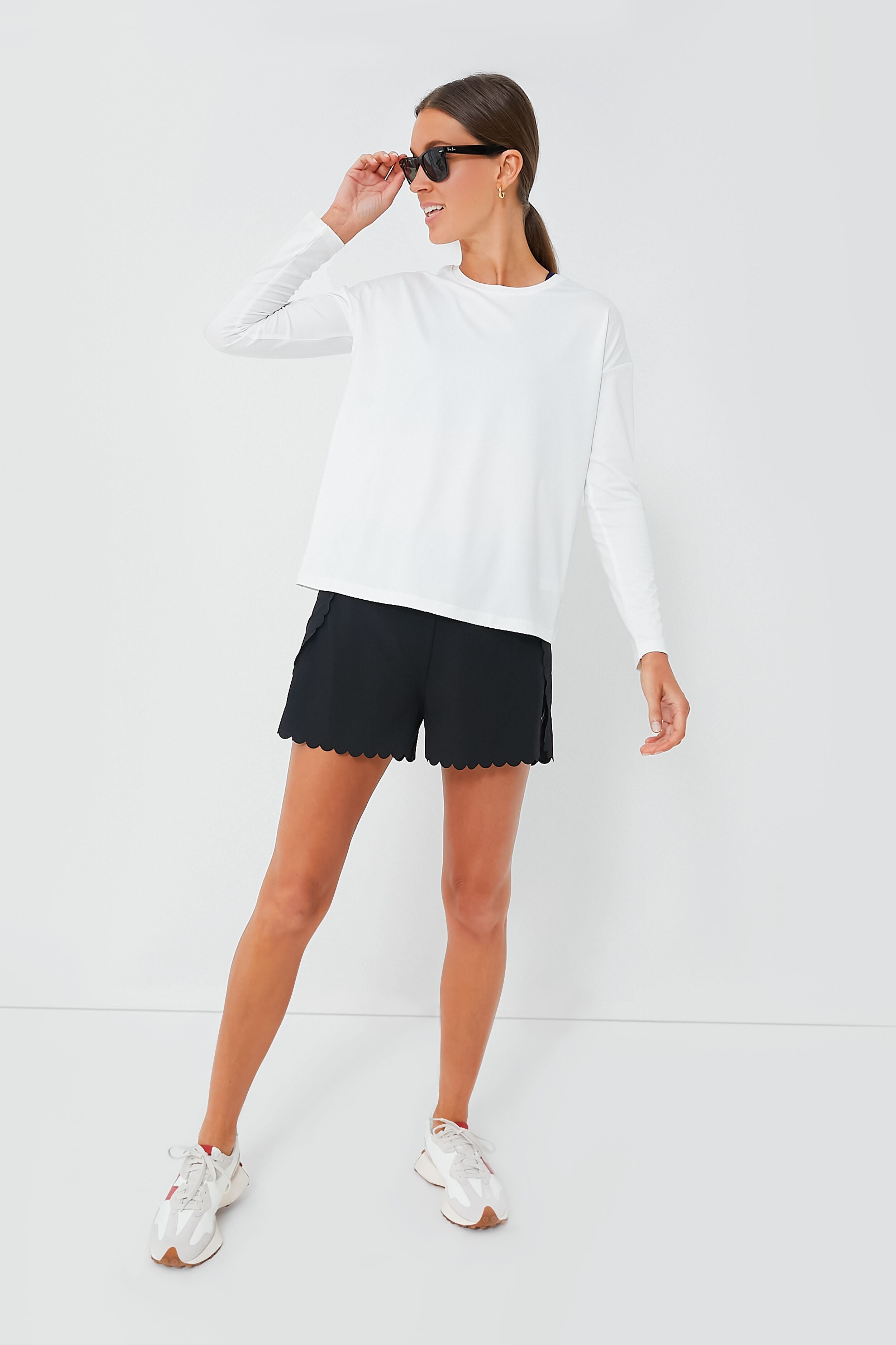 Black Scallop Marisa Short
